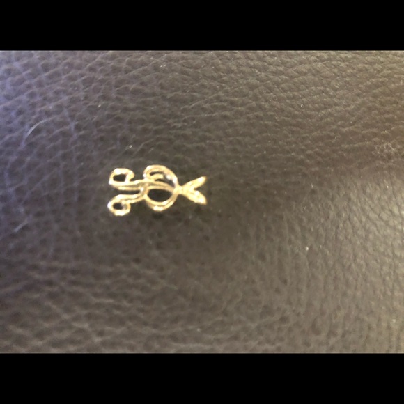 14kt initial R charm - Picture 3 of 6
